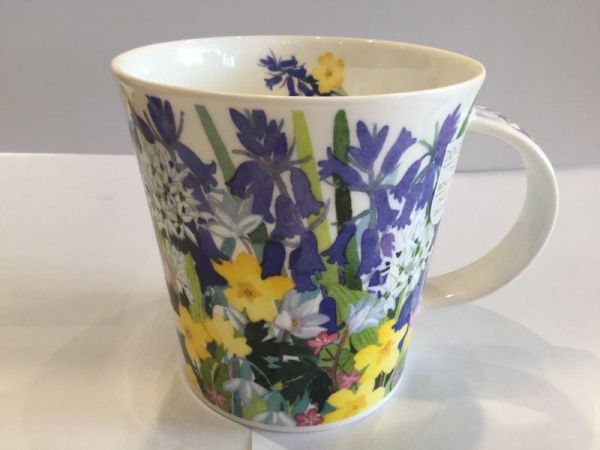 Porzellan Tasse (Blumen)