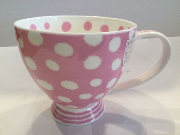 Porzellan Tasse Modell Syke (rosa weiß bepunktet)