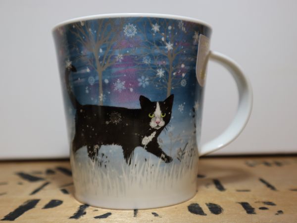 Porzellan Tasse Moonlight (Katze im Schnee)