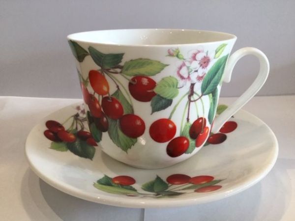 Jumbo Porzellan Tasse mit Untertasse (Kirsche)