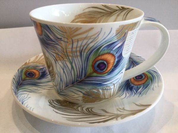 Porzellan Tasse mit Untertasse Modell Shakila (Pfauenfeder)